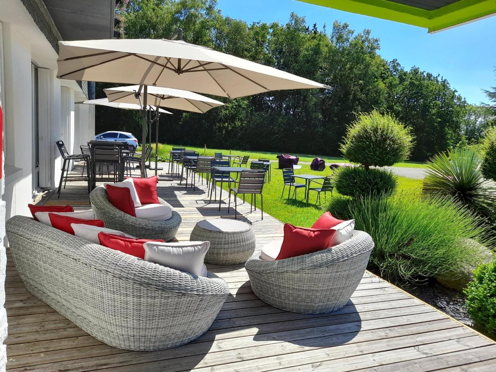 Cozy Hotel Logis Morlaix Plouigneau Exterior foto