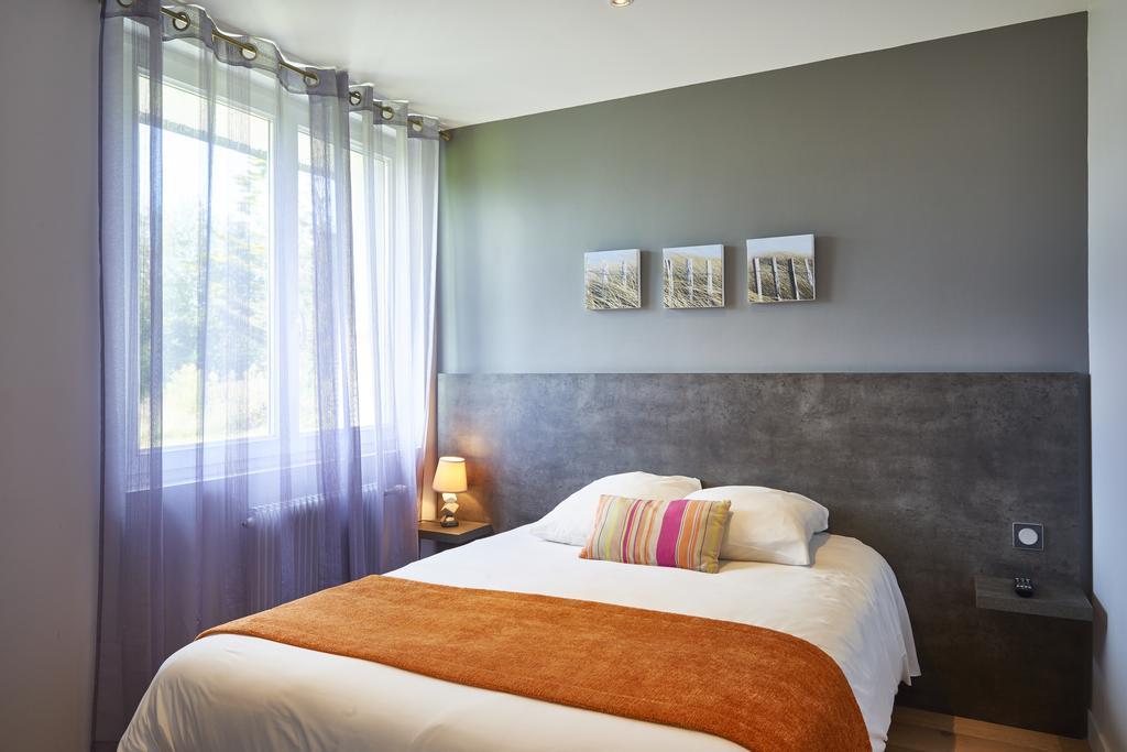 Cozy Hotel Logis Morlaix Plouigneau Exterior foto