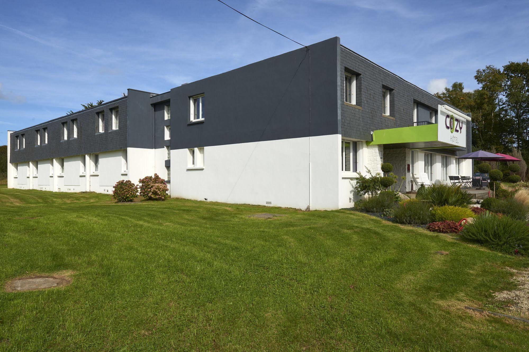Cozy Hotel Logis Morlaix Plouigneau Exterior foto